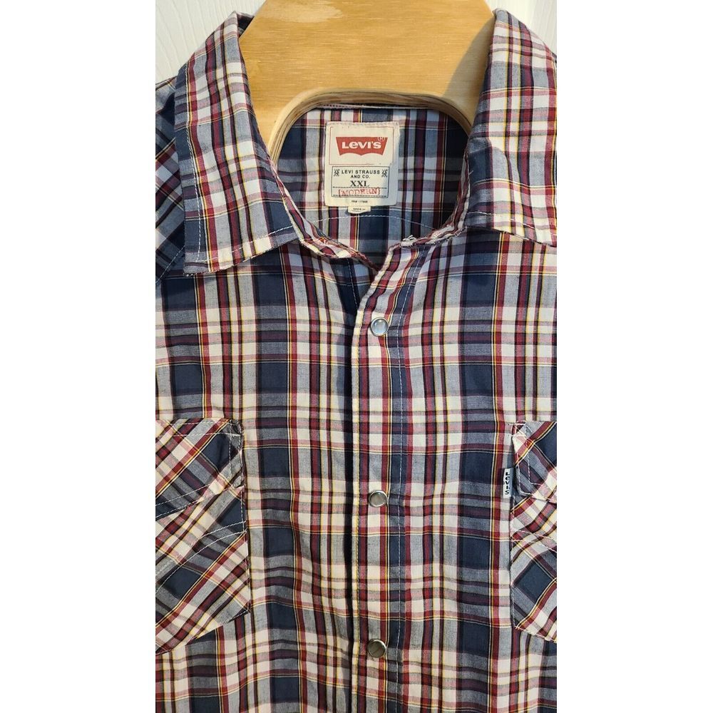 Levi's Long Sleeve Button up with Pearl Snaps Size XXL